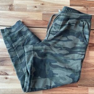 Green Camouflage Sweatpants Basic Babe